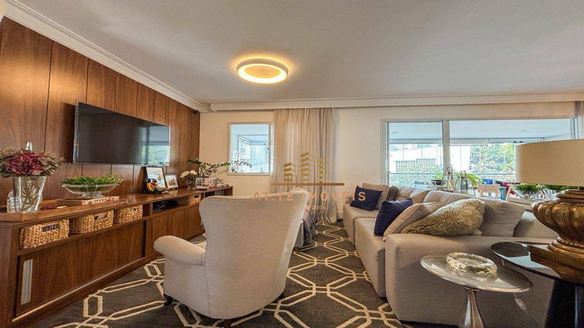 Apartamento à venda com 3 quartos, 135m² - Foto 10