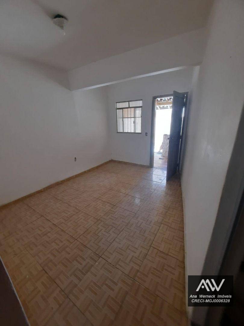 Casa à venda com 4 quartos, 273m² - Foto 14