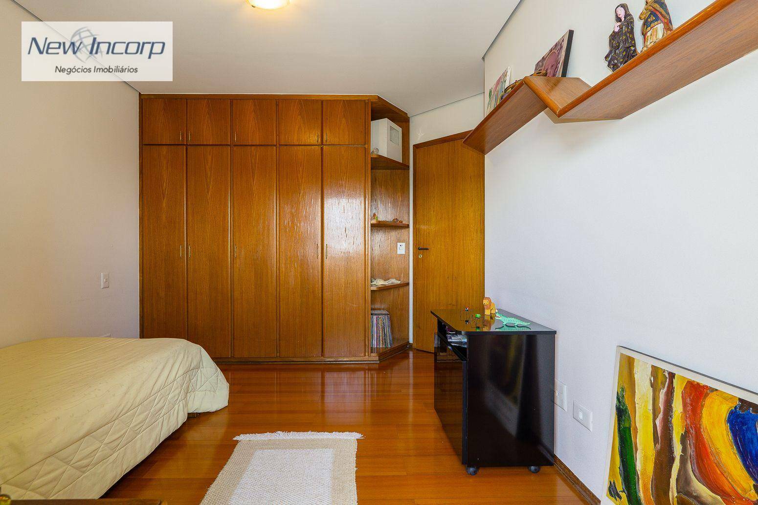 Apartamento à venda com 4 quartos, 200m² - Foto 29