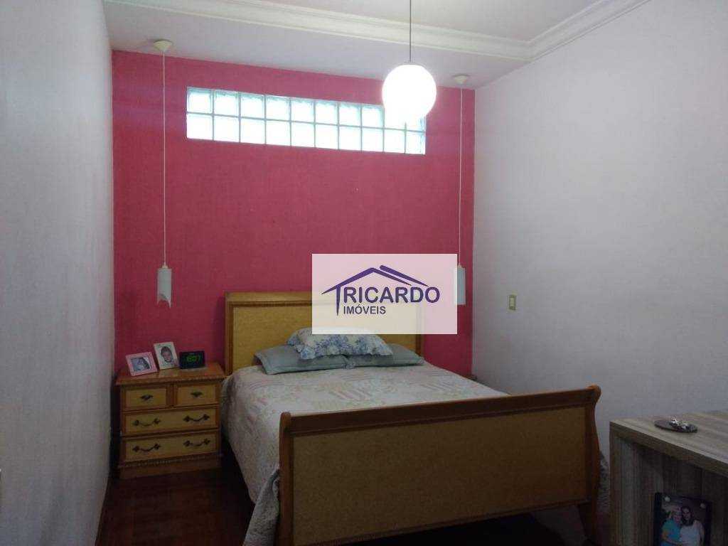 Sobrado à venda com 3 quartos, 350m² - Foto 26