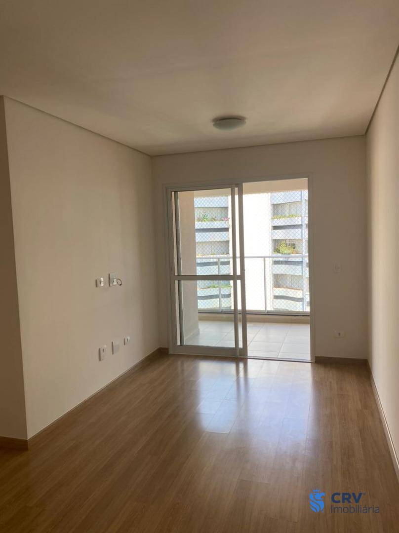 Apartamento para alugar com 3 quartos, 84m² - Foto 3