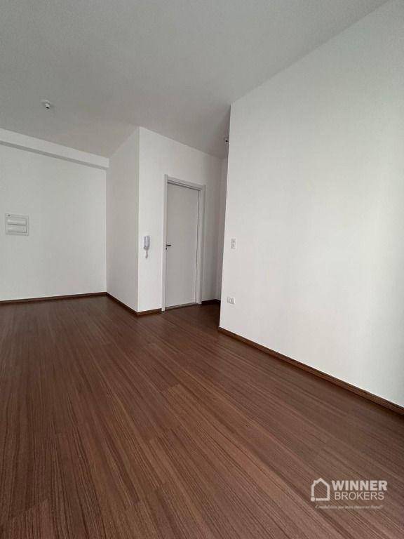 Apartamento à venda com 2 quartos, 45m² - Foto 11