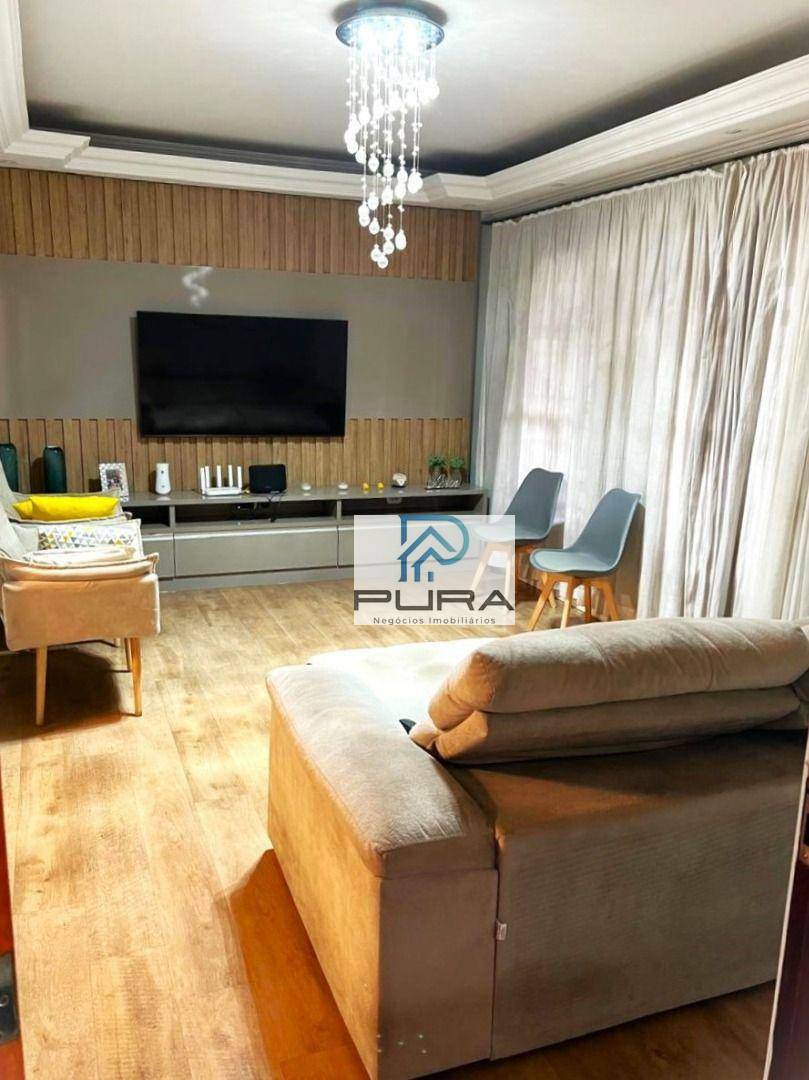 Casa à venda com 3 quartos, 186m² - Foto 1