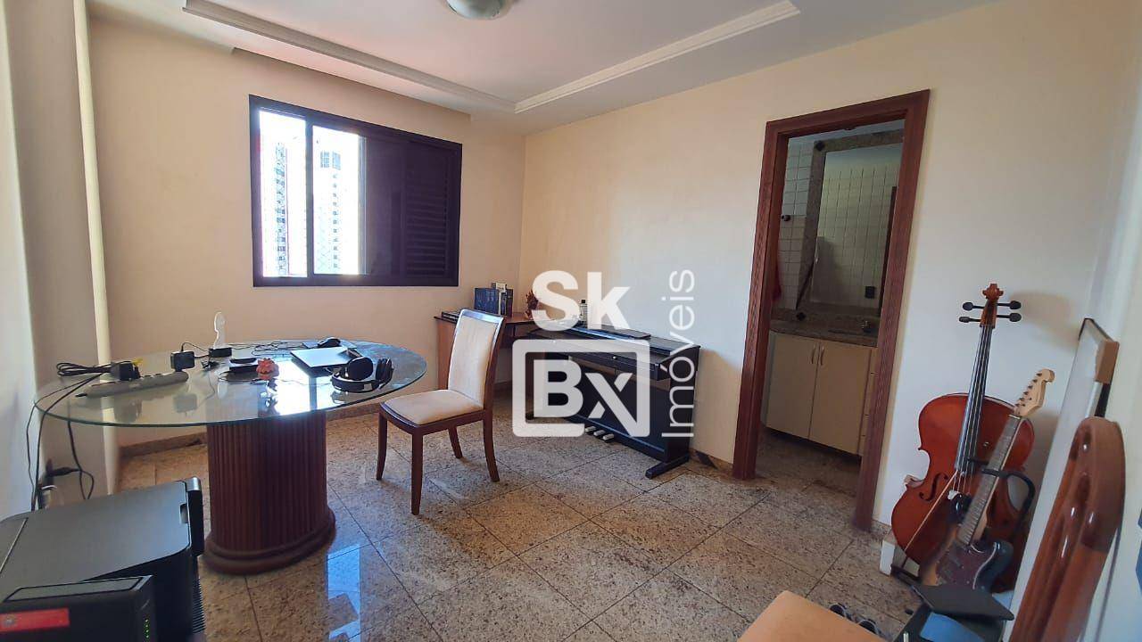 Apartamento à venda com 4 quartos, 208m² - Foto 16