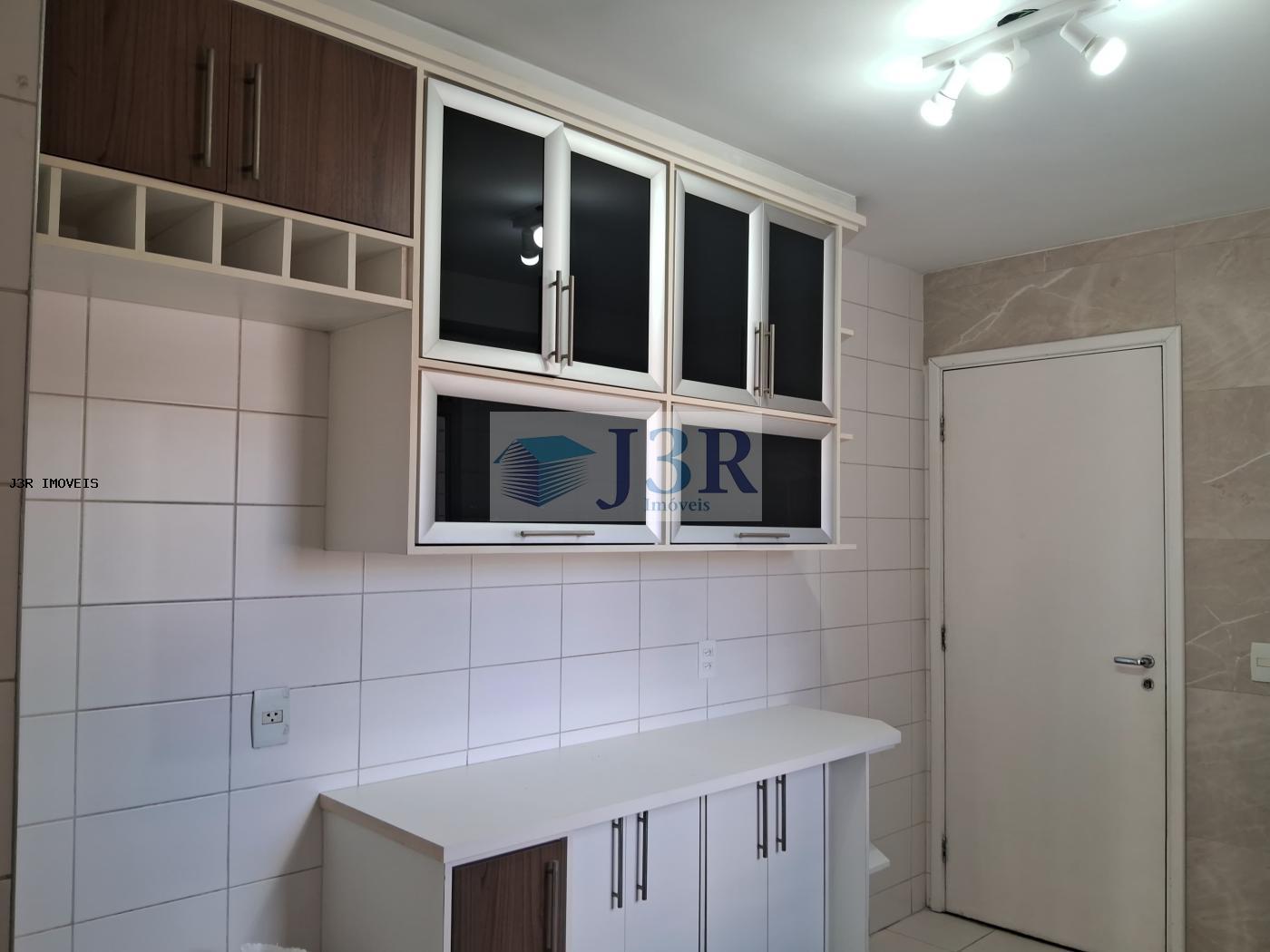 Apartamento para alugar com 3 quartos, 96m² - Foto 16