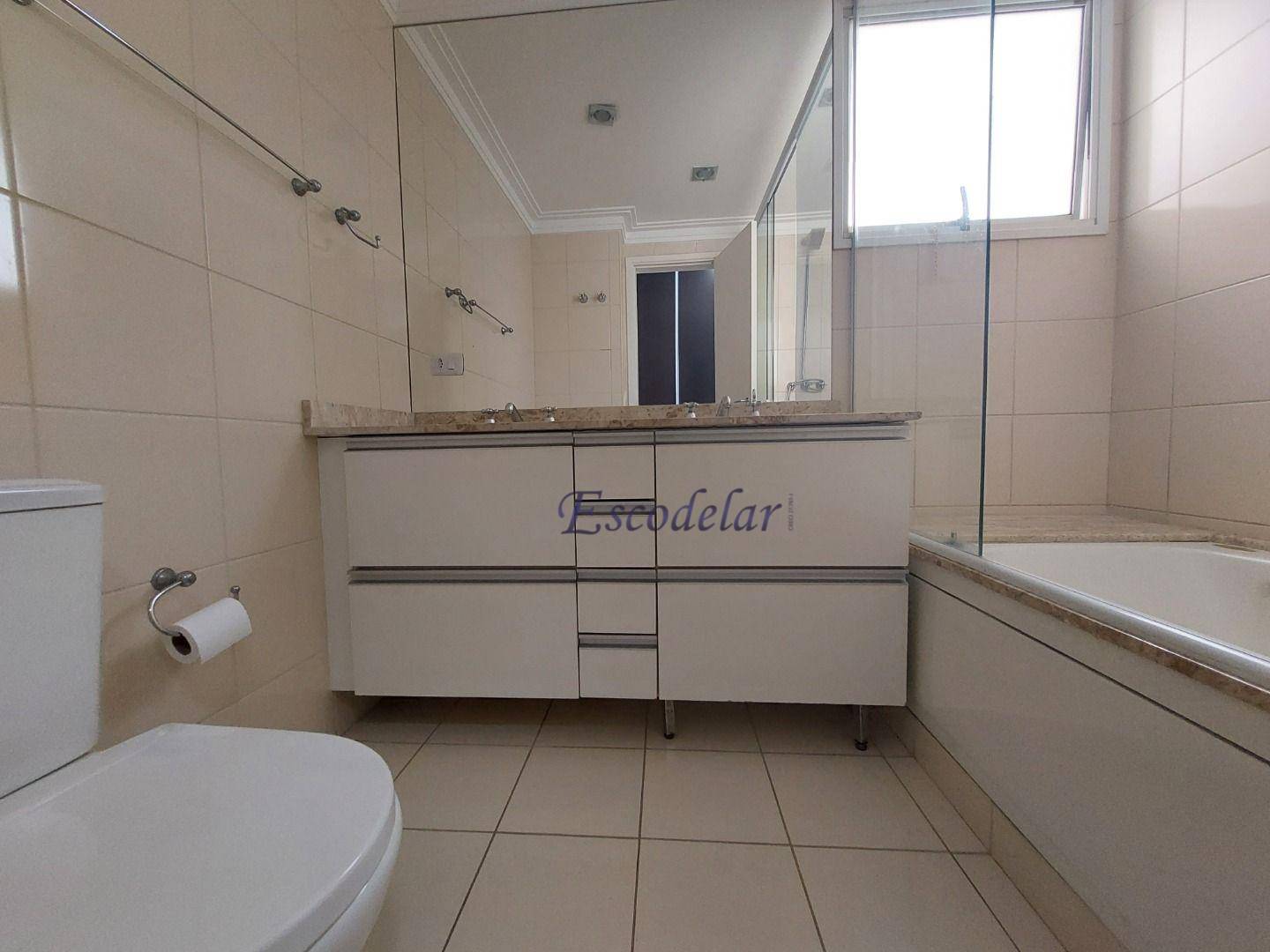 Apartamento para alugar com 3 quartos, 165m² - Foto 39