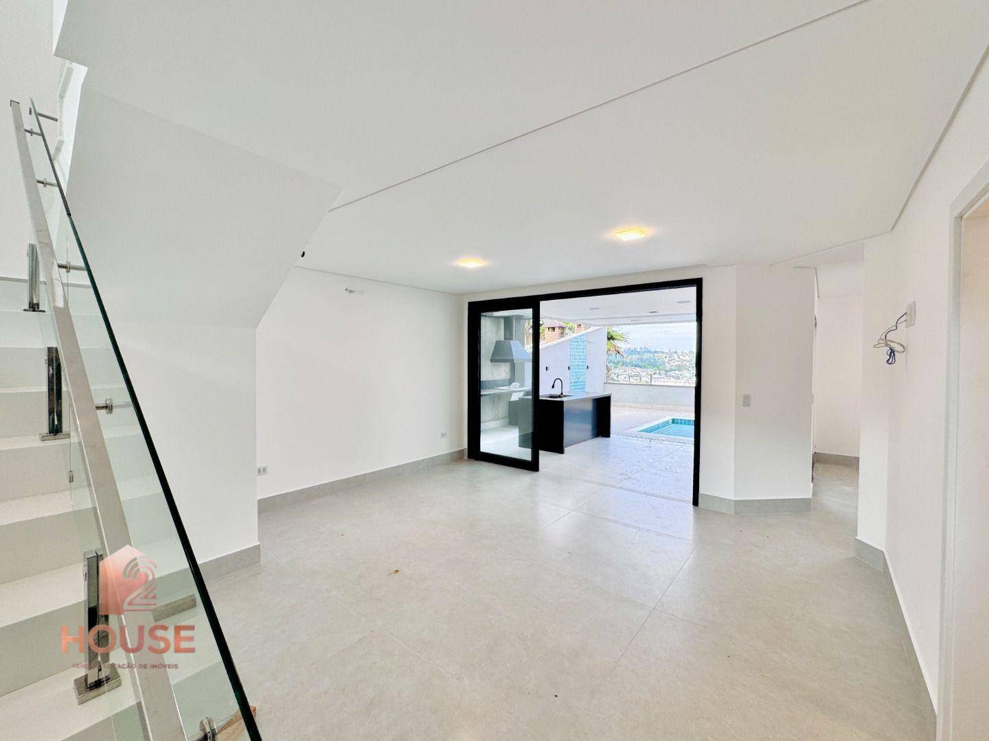 Casa de Condomínio à venda com 3 quartos, 300m² - Foto 4