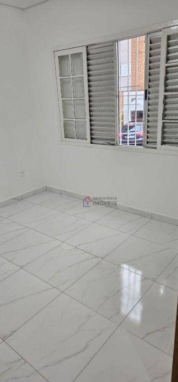 Casa à venda e aluguel com 2 quartos, 107m² - Foto 8