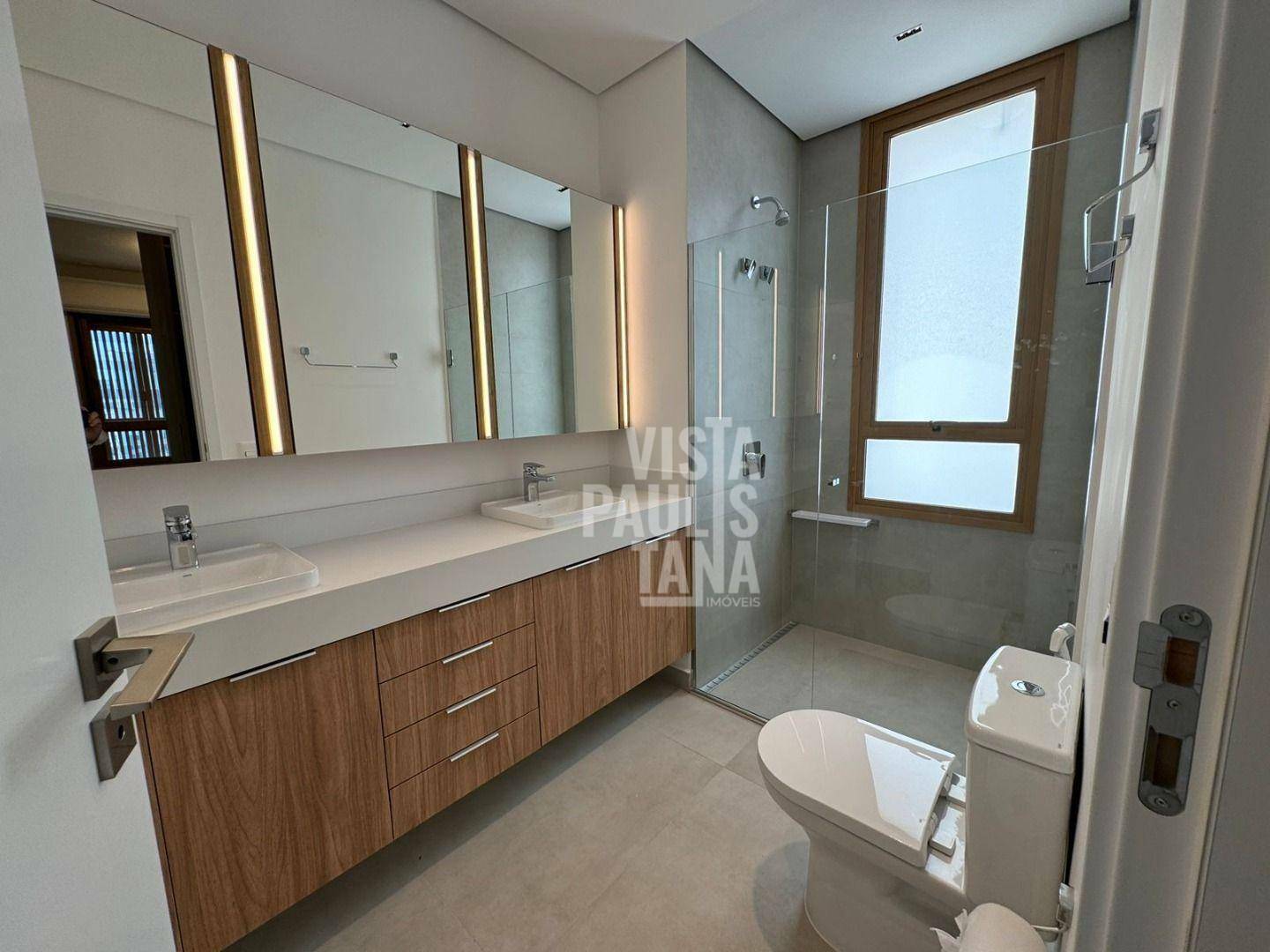 Apartamento para alugar com 3 quartos, 147m² - Foto 30