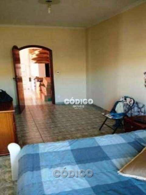 Casa à venda com 5 quartos, 200m² - Foto 9