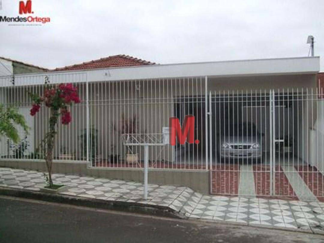 Casa à venda com 3 quartos, 265m² - Foto 1