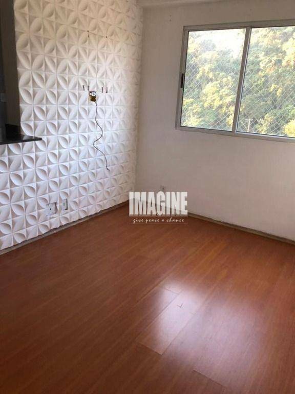 Apartamento à venda com 2 quartos, 46m² - Foto 10