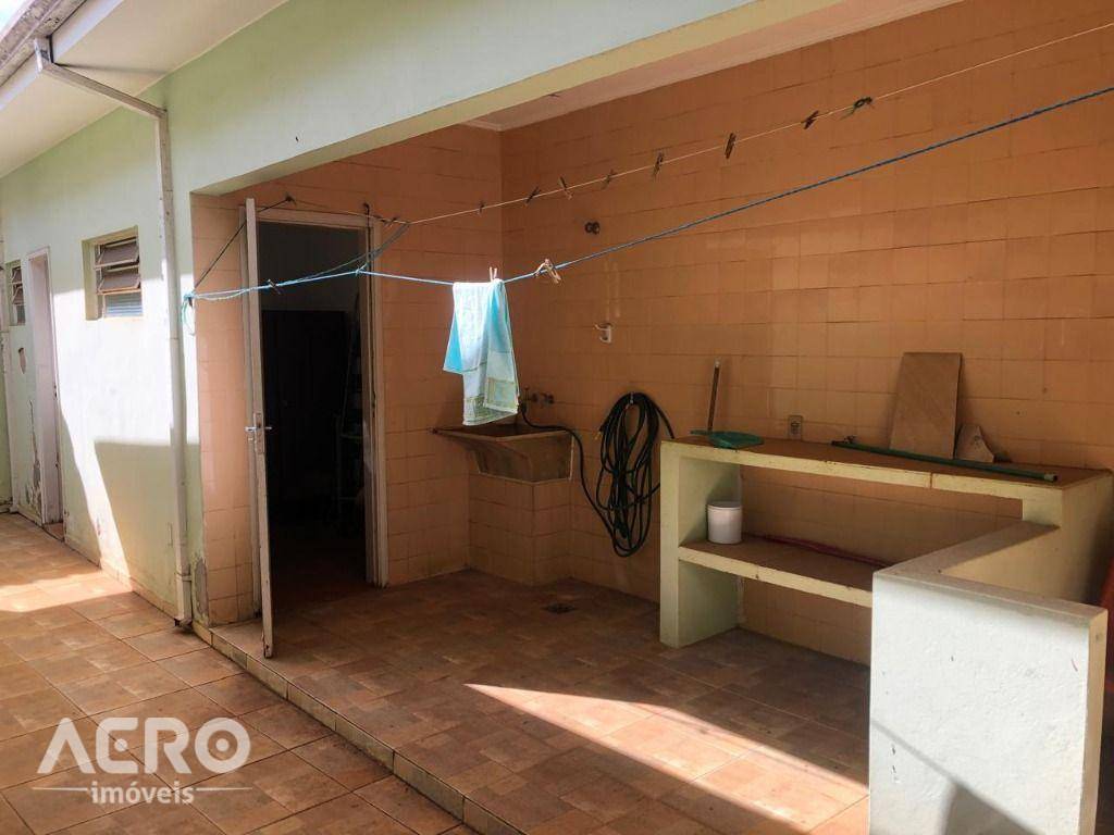 Casa à venda com 2 quartos, 170m² - Foto 15