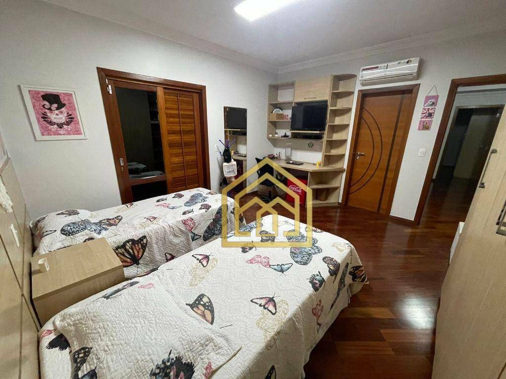 Sobrado à venda com 4 quartos, 450m² - Foto 21