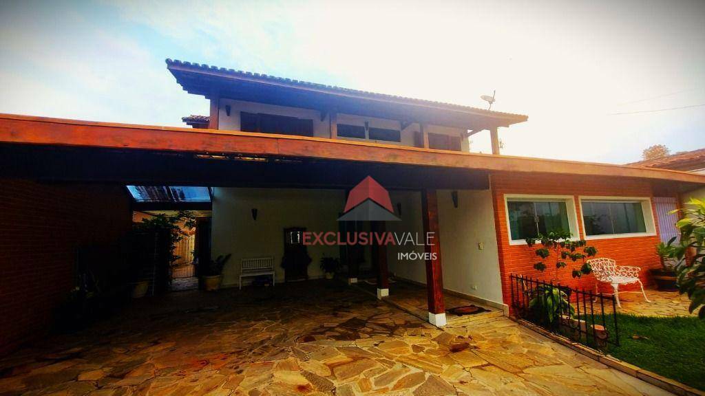 Casa à venda com 3 quartos, 375m² - Foto 2
