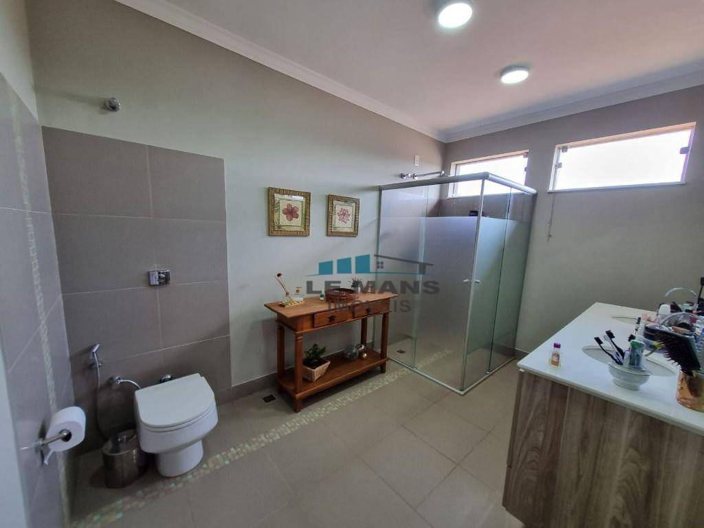 Casa à venda com 3 quartos, 210m² - Foto 5