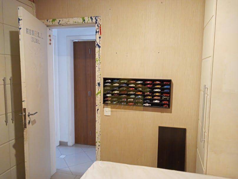 Apartamento à venda com 3 quartos, 77m² - Foto 12