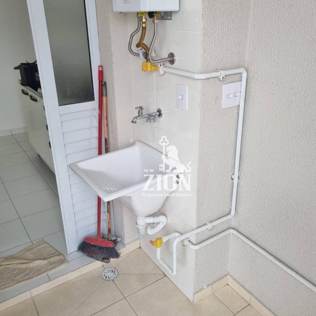 Apartamento à venda com 2 quartos, 41m² - Foto 17