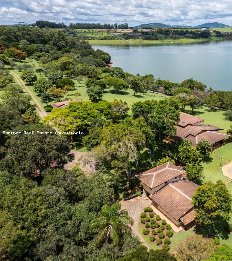 Sítio à venda com 9 quartos, 102794m² - Foto 3