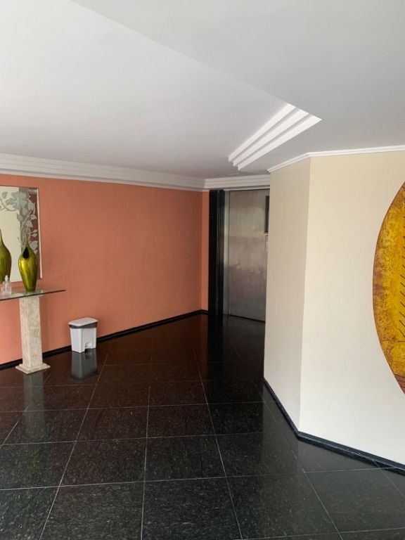 Apartamento à venda com 4 quartos, 200m² - Foto 15