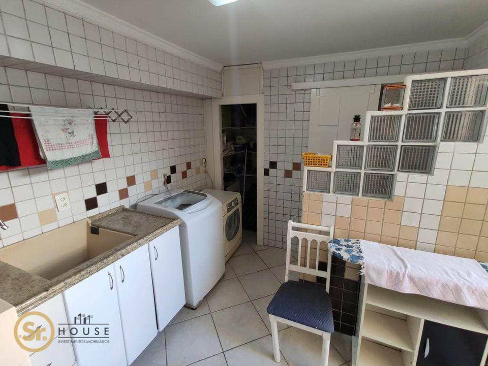 Apartamento à venda com 3 quartos, 190m² - Foto 14