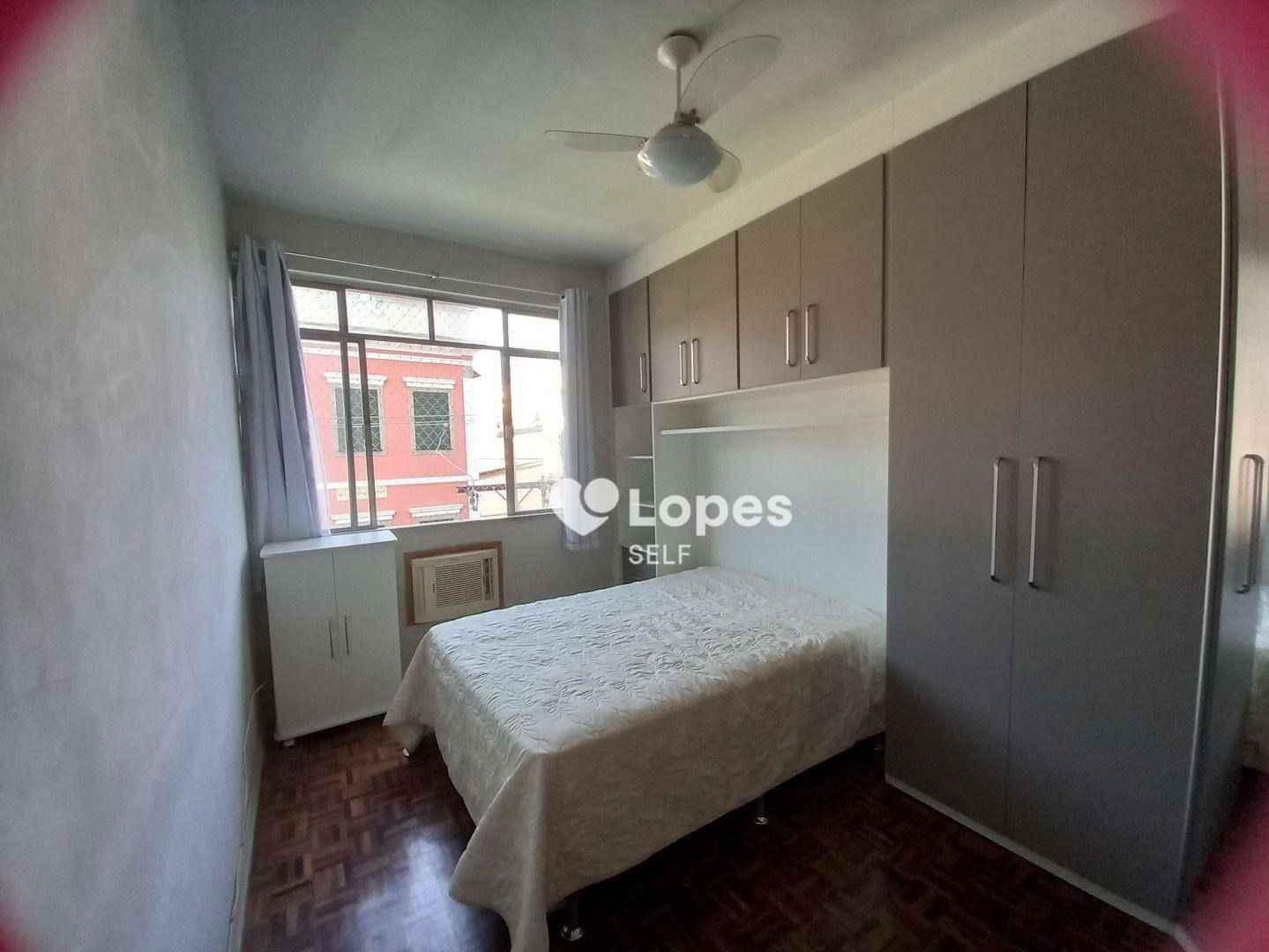 Apartamento à venda com 3 quartos, 98m² - Foto 4