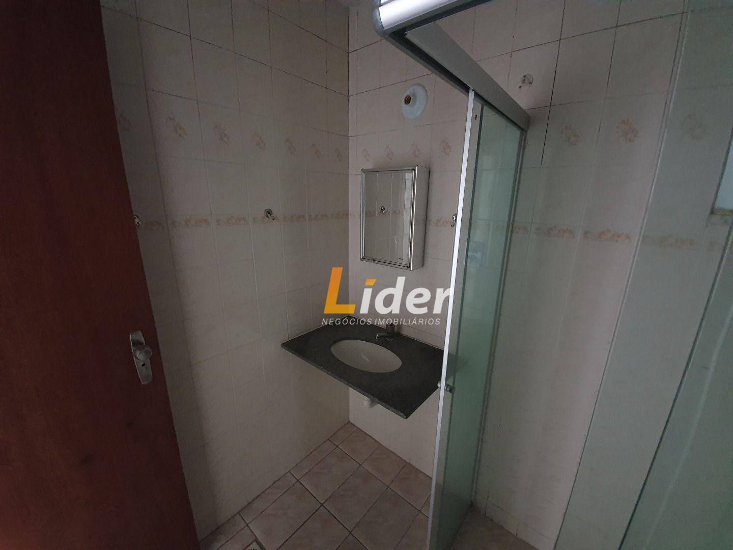 Apartamento para alugar com 2 quartos, 50m² - Foto 9