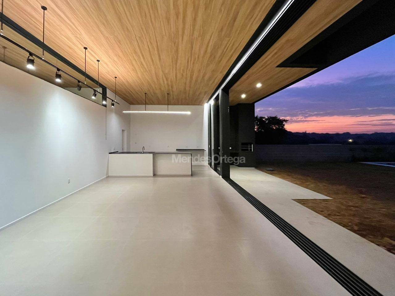 Casa de Condomínio à venda com 3 quartos, 233m² - Foto 9