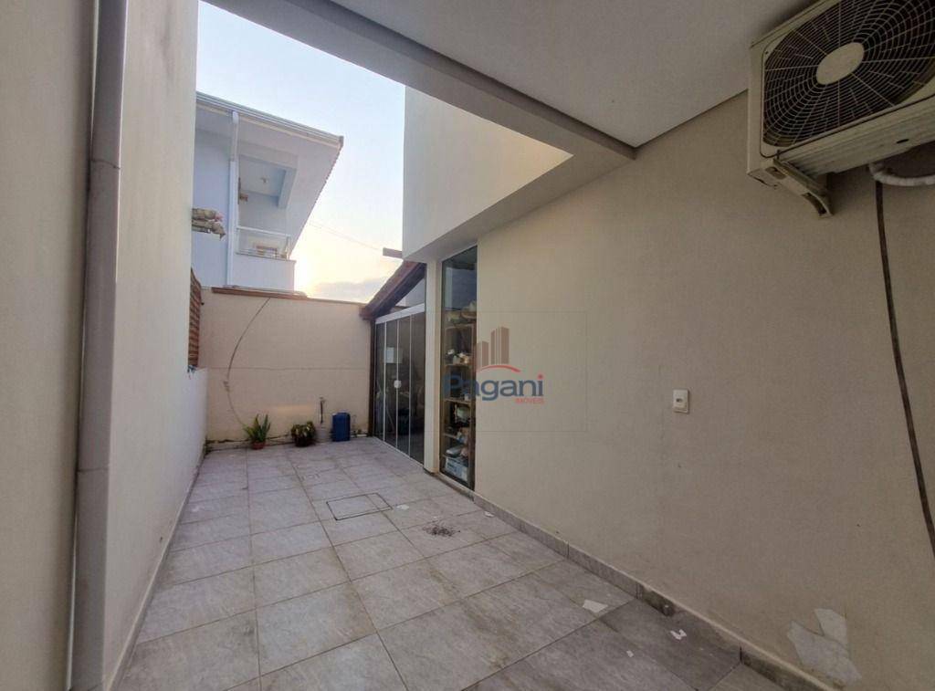 Sobrado à venda com 3 quartos, 100m² - Foto 11