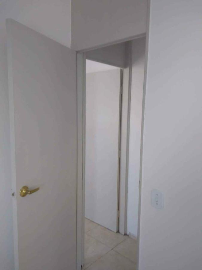 Apartamento à venda com 2 quartos, 64m² - Foto 3