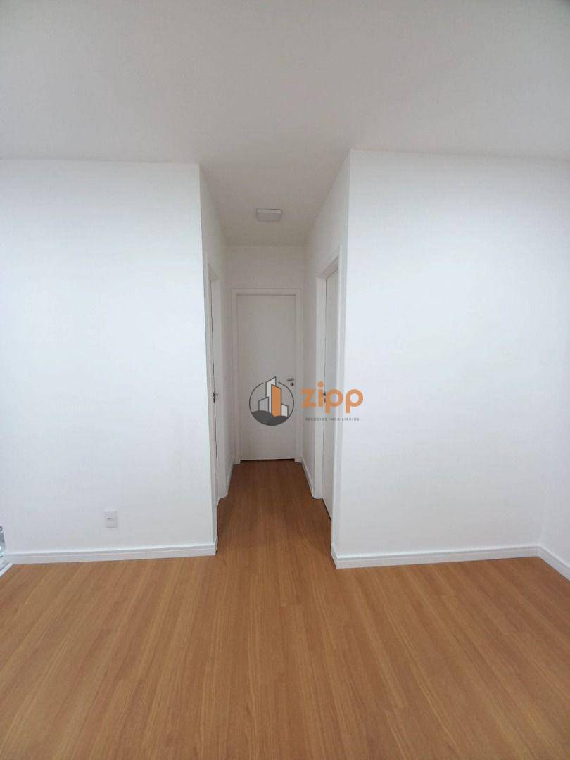 Apartamento à venda com 2 quartos, 43m² - Foto 4