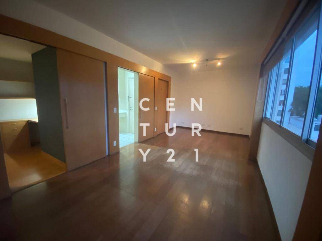 Apartamento à venda com 2 quartos, 75m² - Foto 2