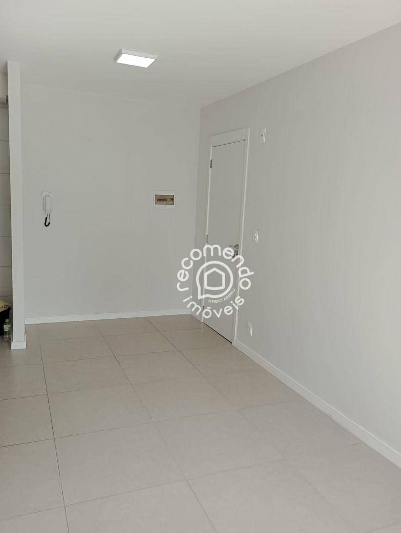 Apartamento à venda com 2 quartos, 50m² - Foto 9