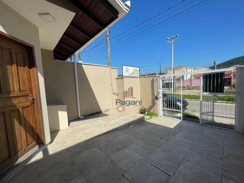 Casa para alugar com 2 quartos, 50m² - Foto 2