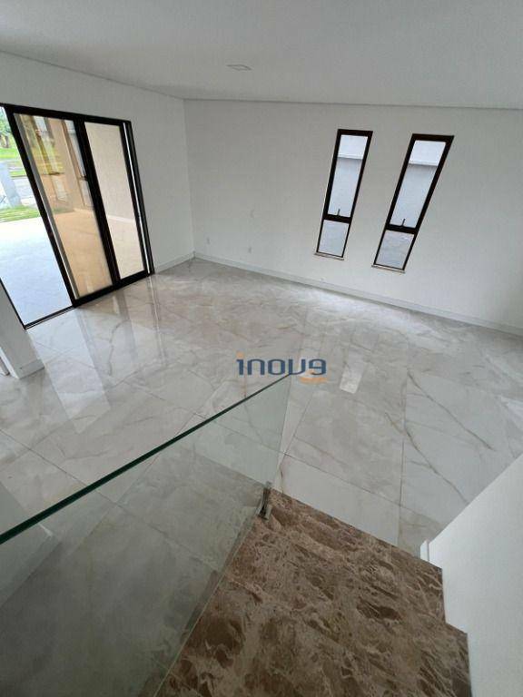 Casa de Condomínio à venda com 4 quartos, 230m² - Foto 10