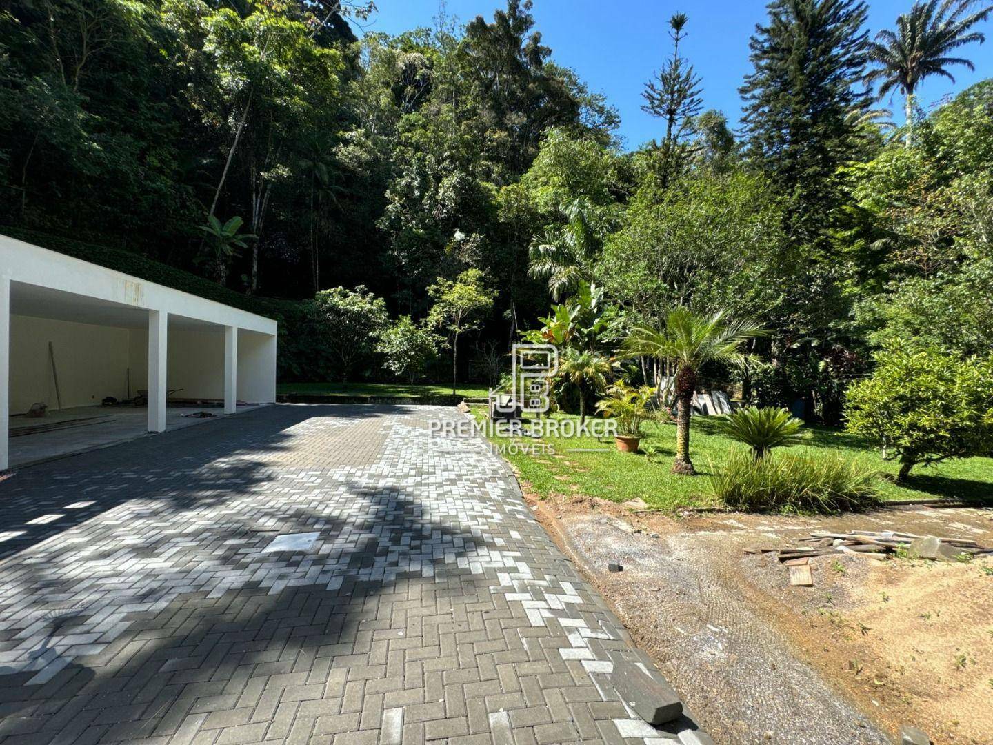 Casa de Condomínio à venda com 5 quartos, 400m² - Foto 31