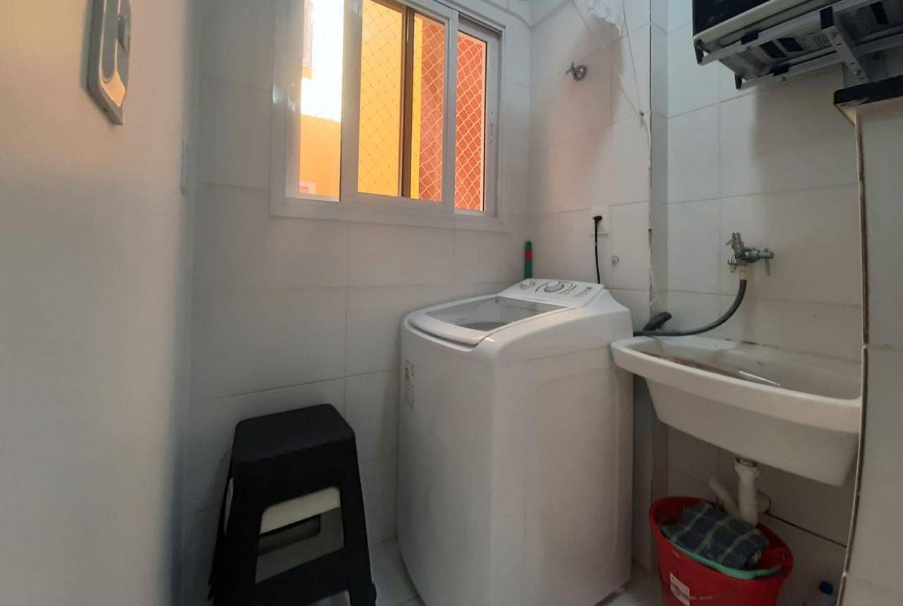 Apartamento à venda com 2 quartos, 65m² - Foto 17