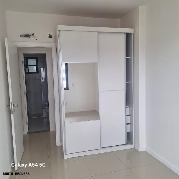 Apartamento para alugar com 3 quartos, 97m² - Foto 13