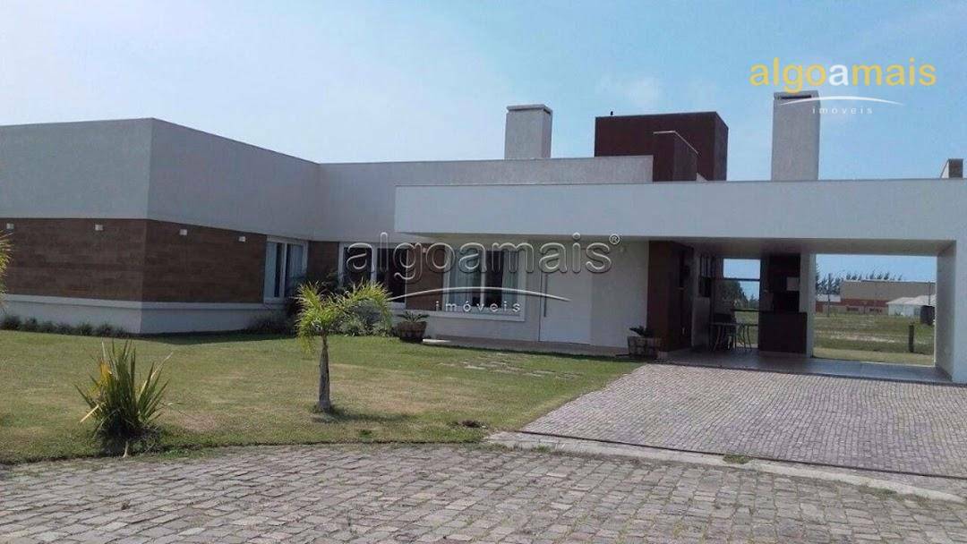 Casa de Condomínio à venda com 3 quartos, 200m² - Foto 1