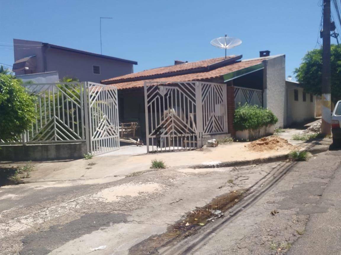 Casa à venda com 4 quartos, 166m² - Foto 1