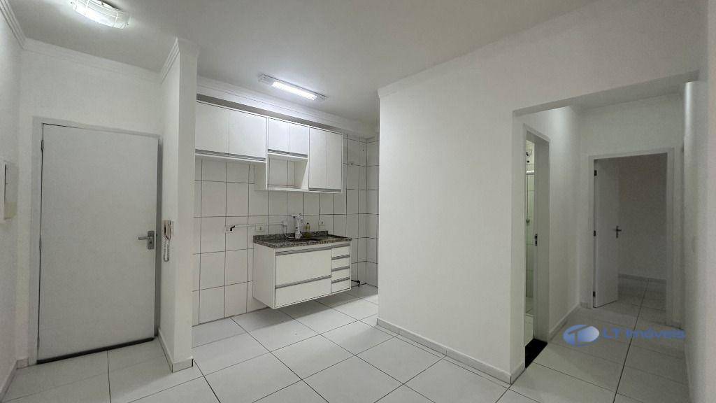 Apartamento à venda com 2 quartos, 66m² - Foto 13