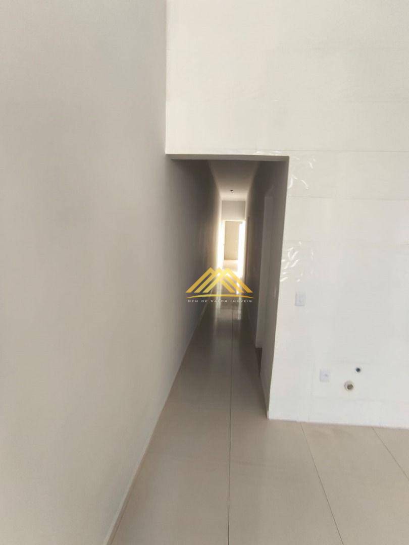 Casa à venda com 2 quartos, 75m² - Foto 10