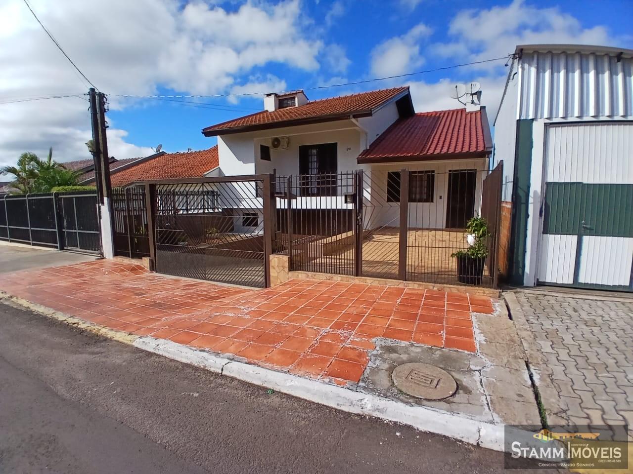 Casa à venda com 3 quartos, 250m² - Foto 5