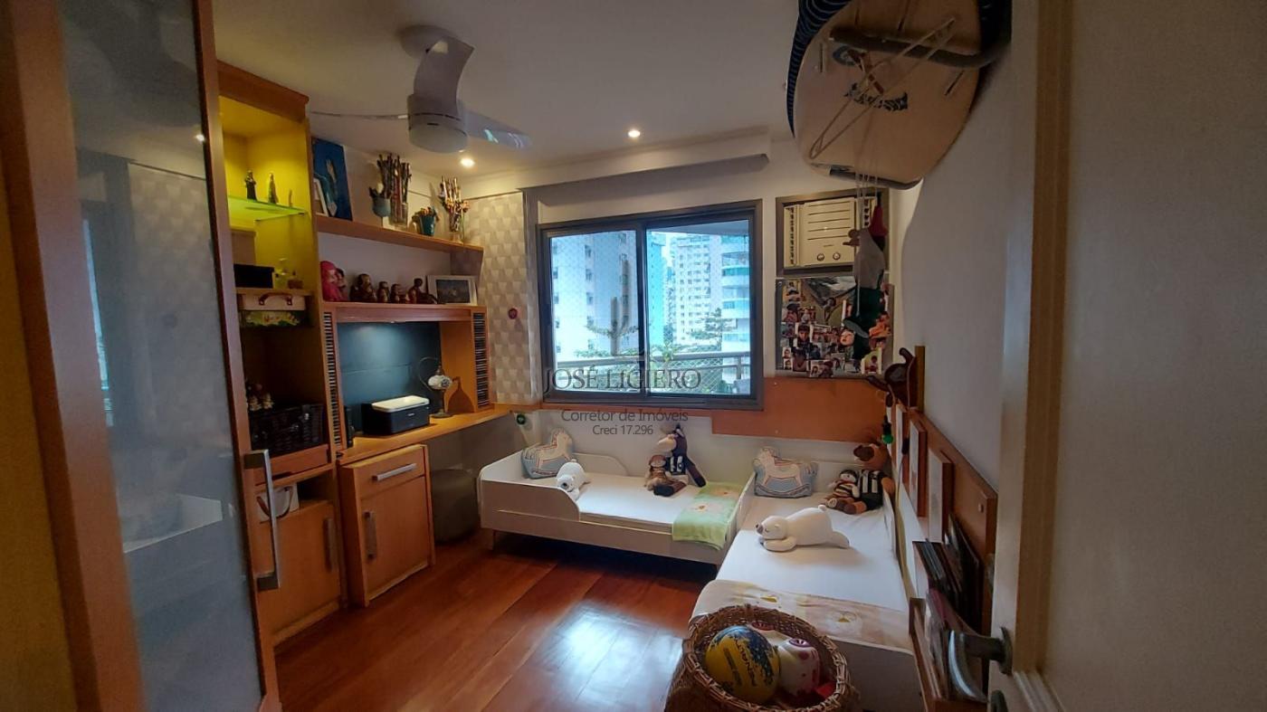 Apartamento à venda com 4 quartos, 152m² - Foto 19