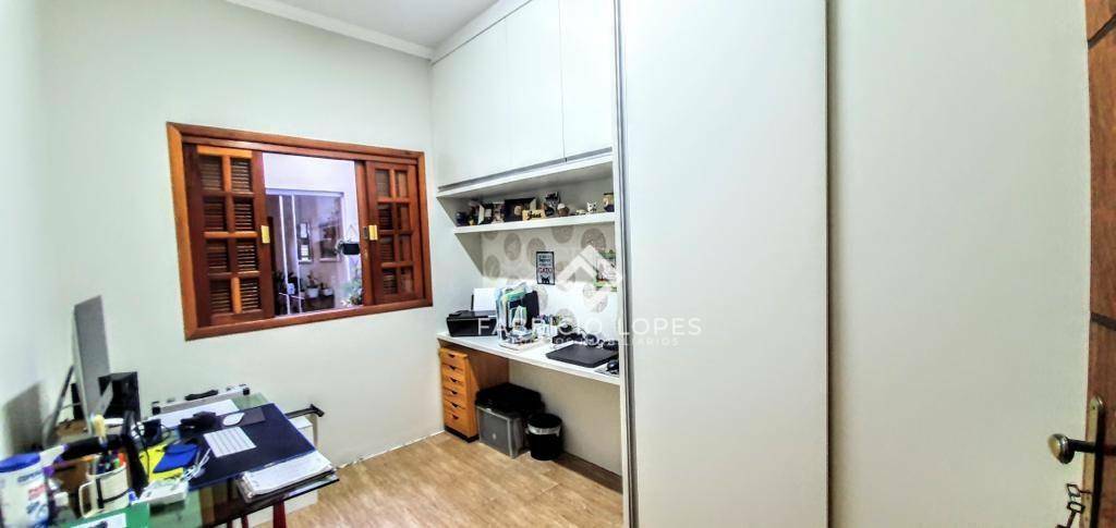 Casa à venda com 3 quartos, 96m² - Foto 9