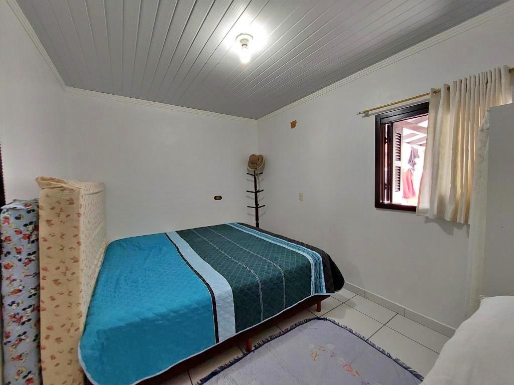 Casa à venda com 3 quartos, 98m² - Foto 17