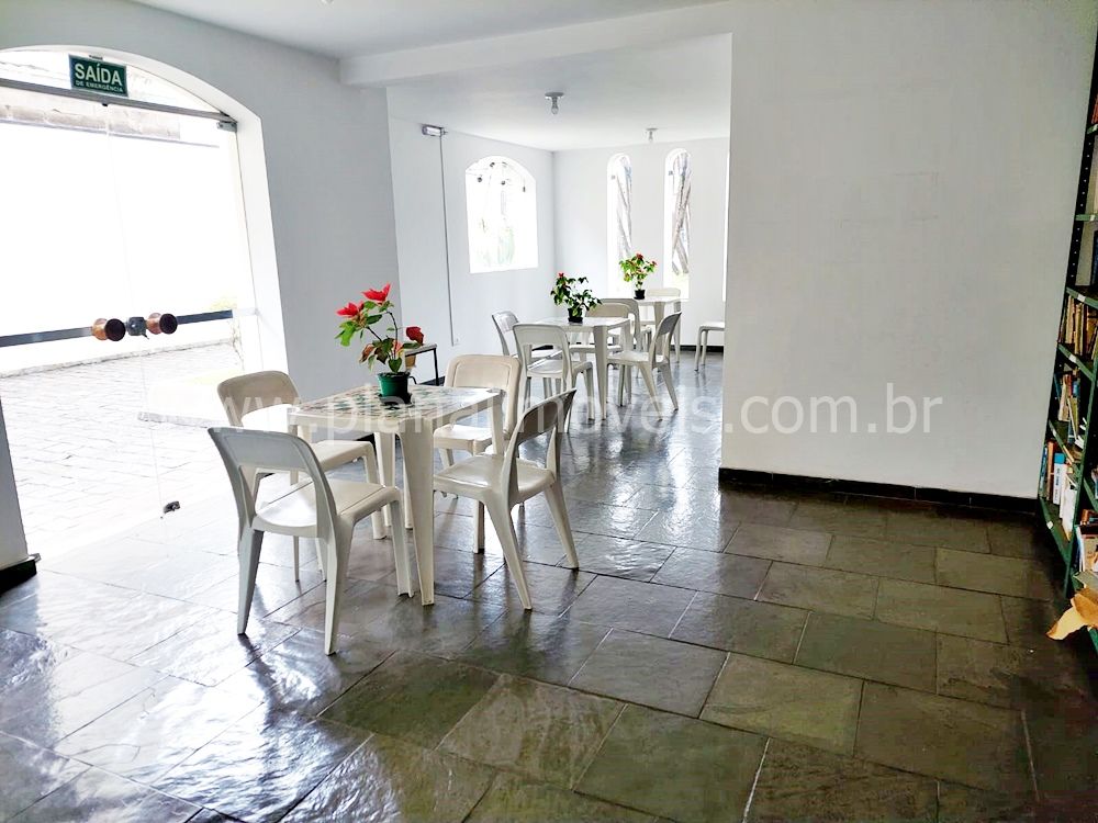 Apartamento à venda com 2 quartos, 65m² - Foto 15