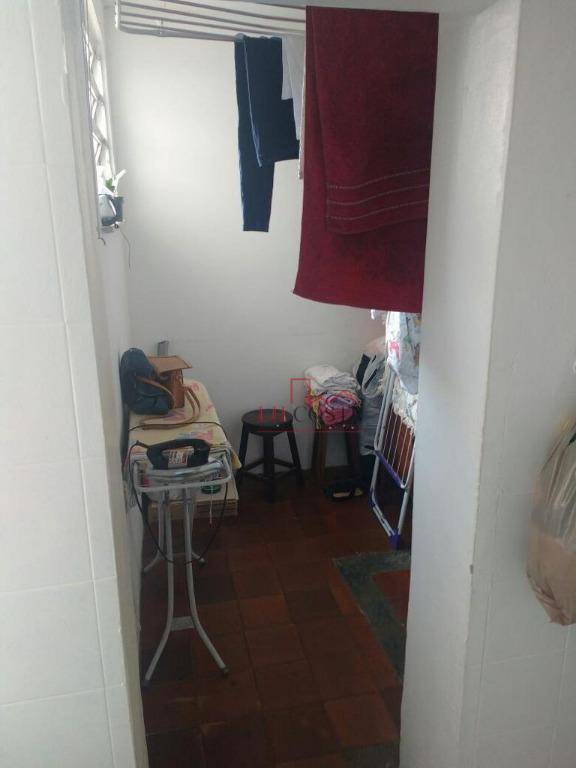 Apartamento à venda com 2 quartos, 70m² - Foto 9