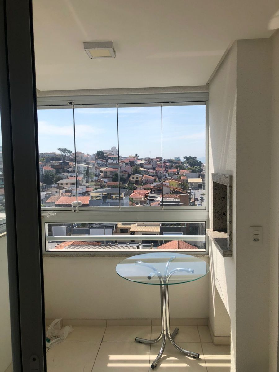 Apartamento à venda com 2 quartos, 67m² - Foto 5