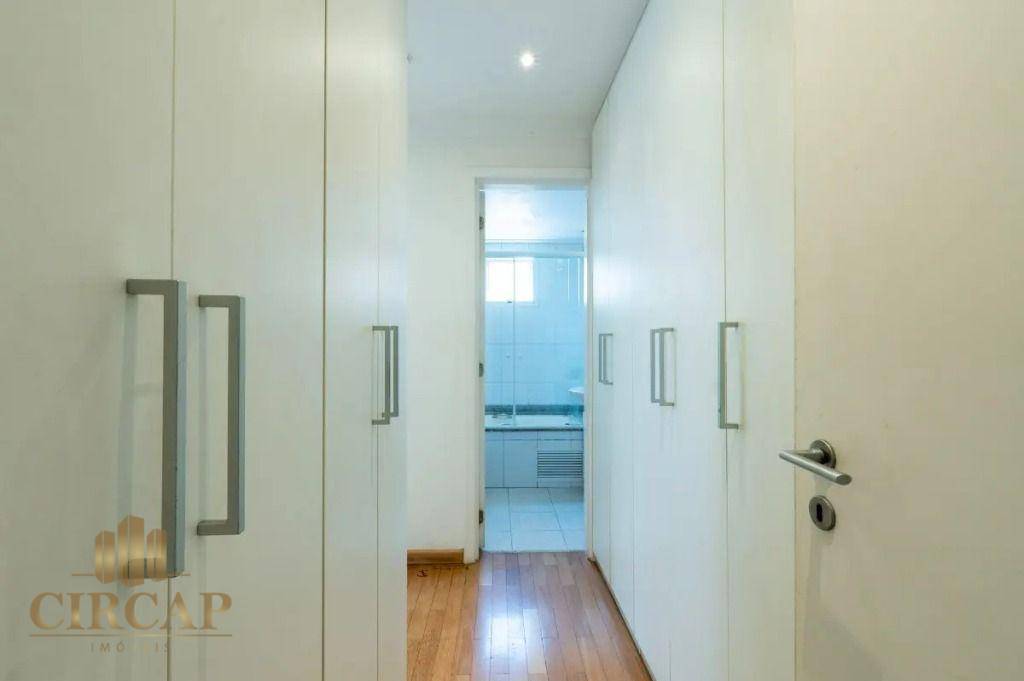 Apartamento à venda com 3 quartos, 143m² - Foto 14